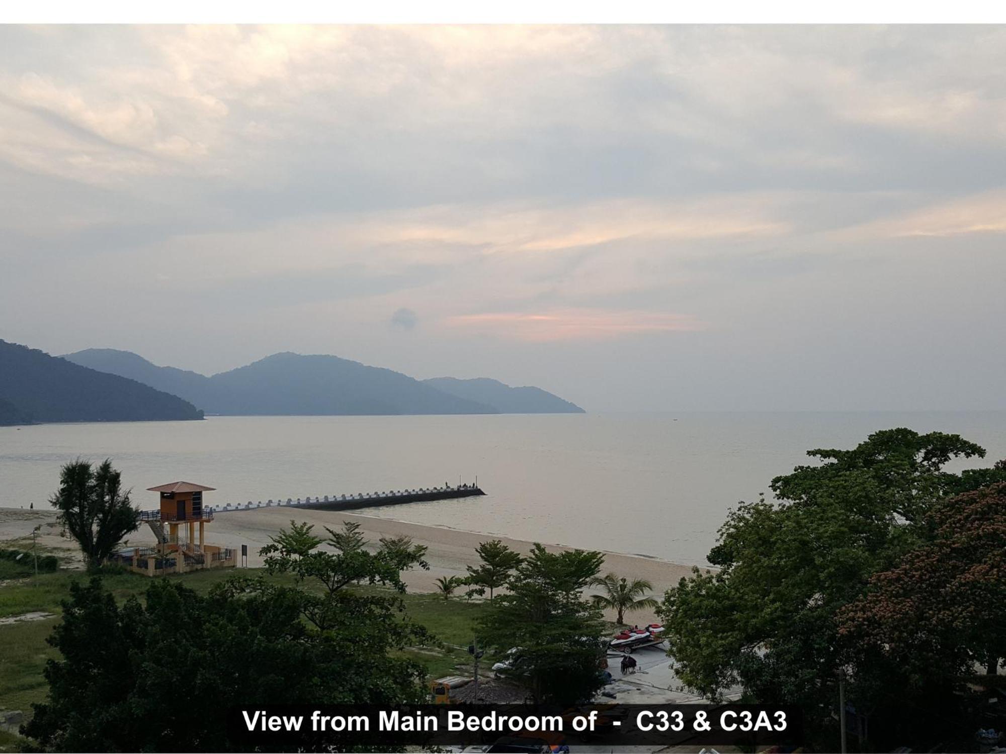 By The Sea- Pool And Sea View Apartment บาตูเฟอริงกี ภายนอก รูปภาพ