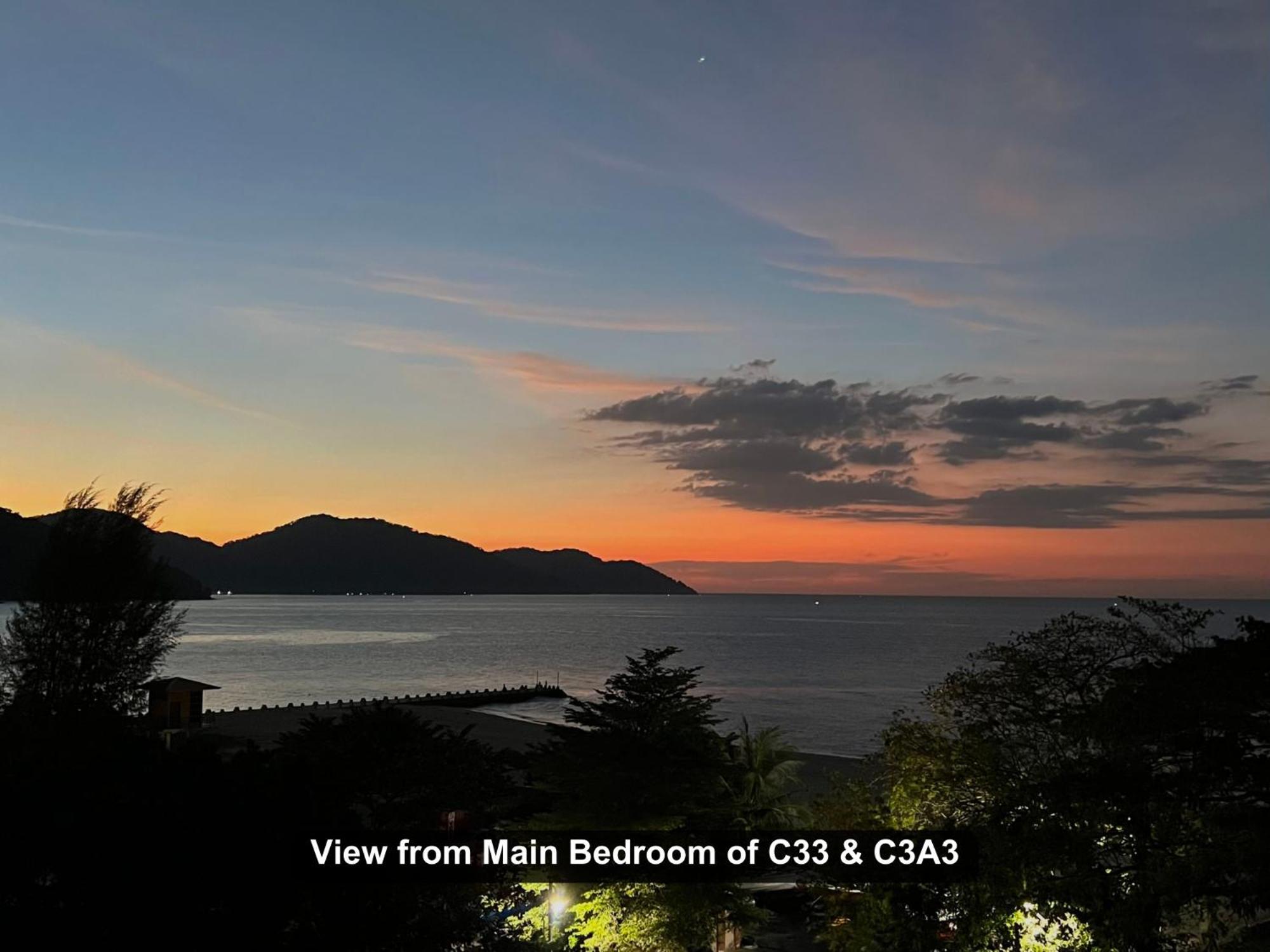 By The Sea- Pool And Sea View Apartment บาตูเฟอริงกี ภายนอก รูปภาพ
