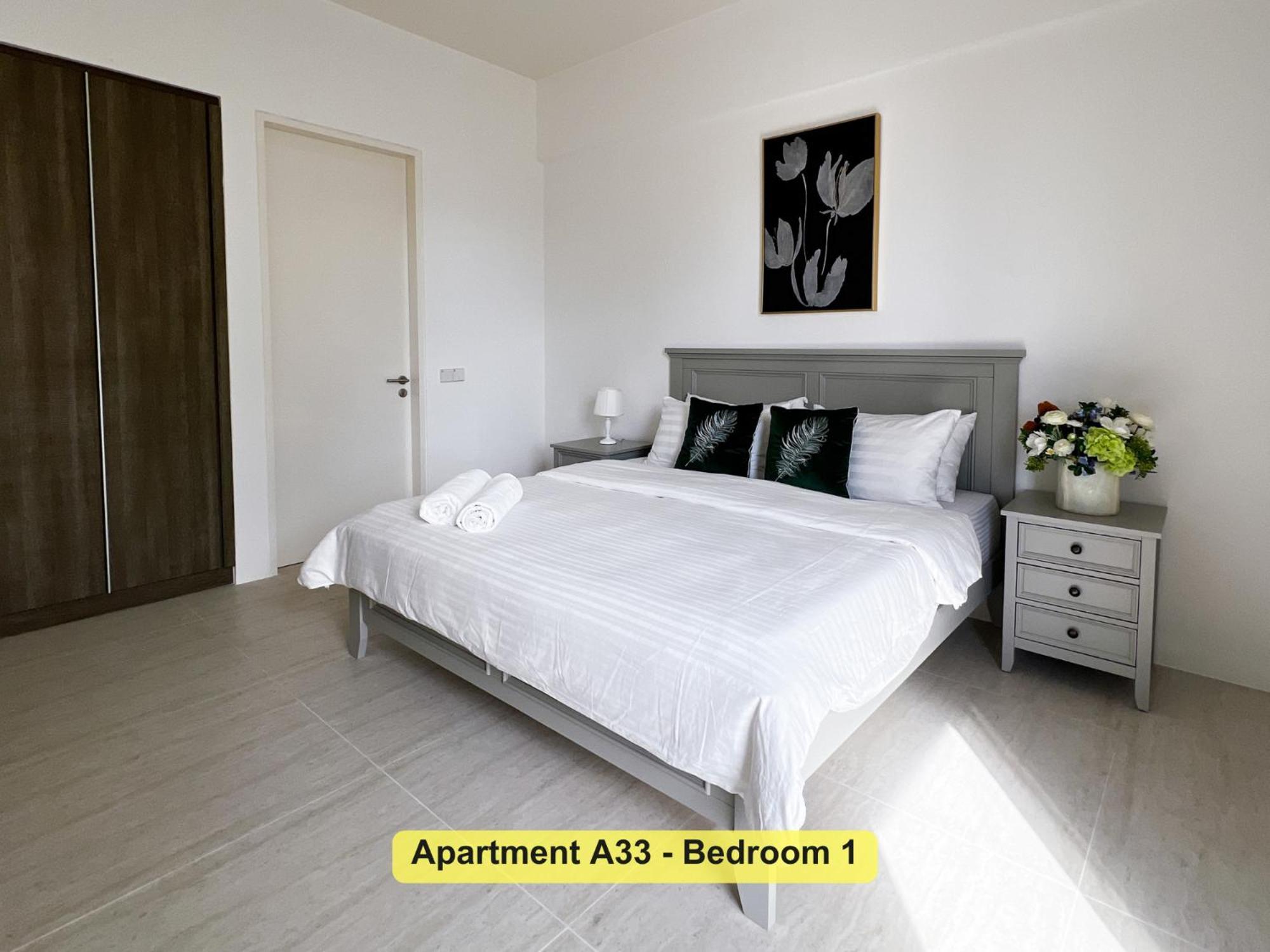 By The Sea- Pool And Sea View Apartment บาตูเฟอริงกี ภายนอก รูปภาพ